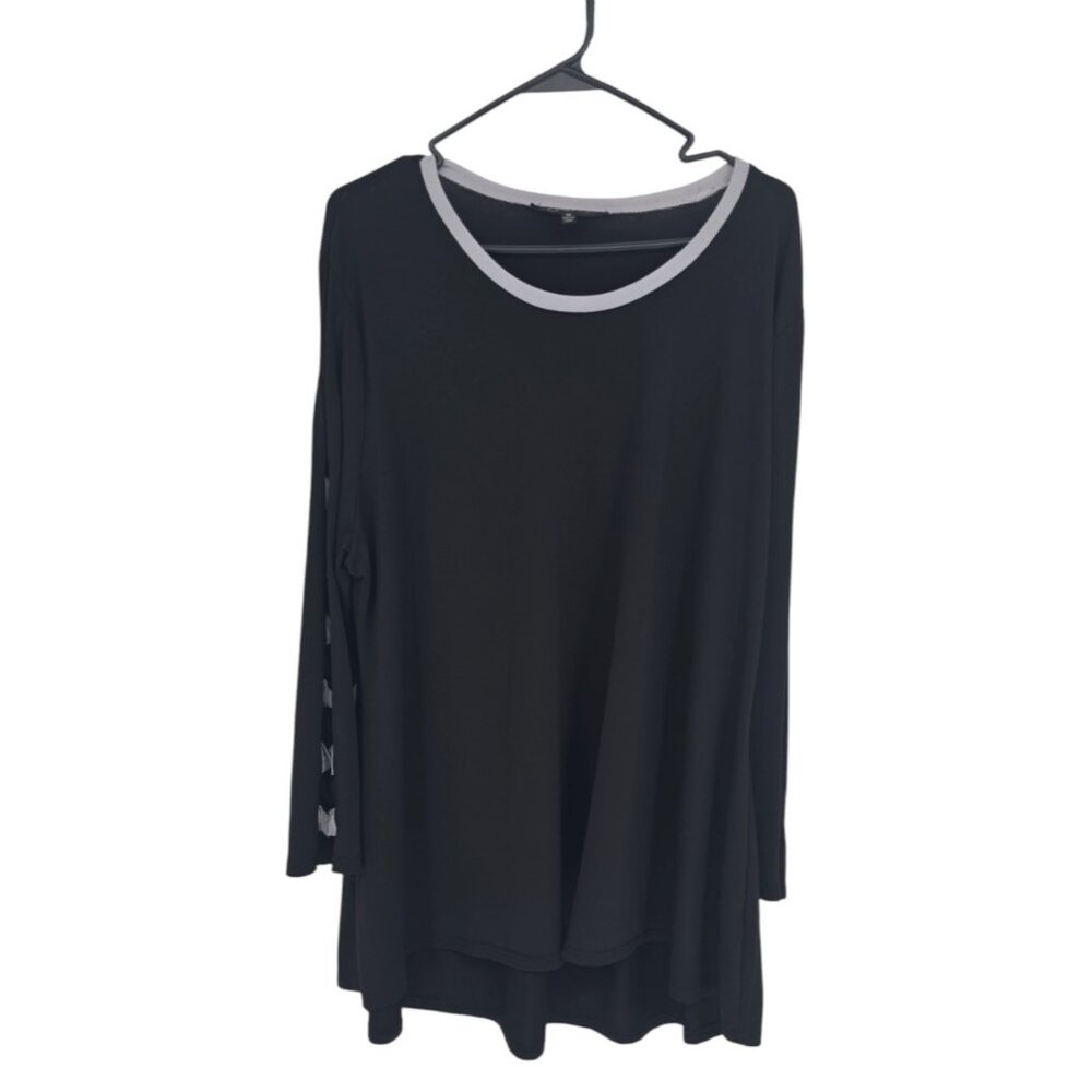 Caleesa Size 1X Womens Tunic Top Black Knit Long Sleeve Blouse